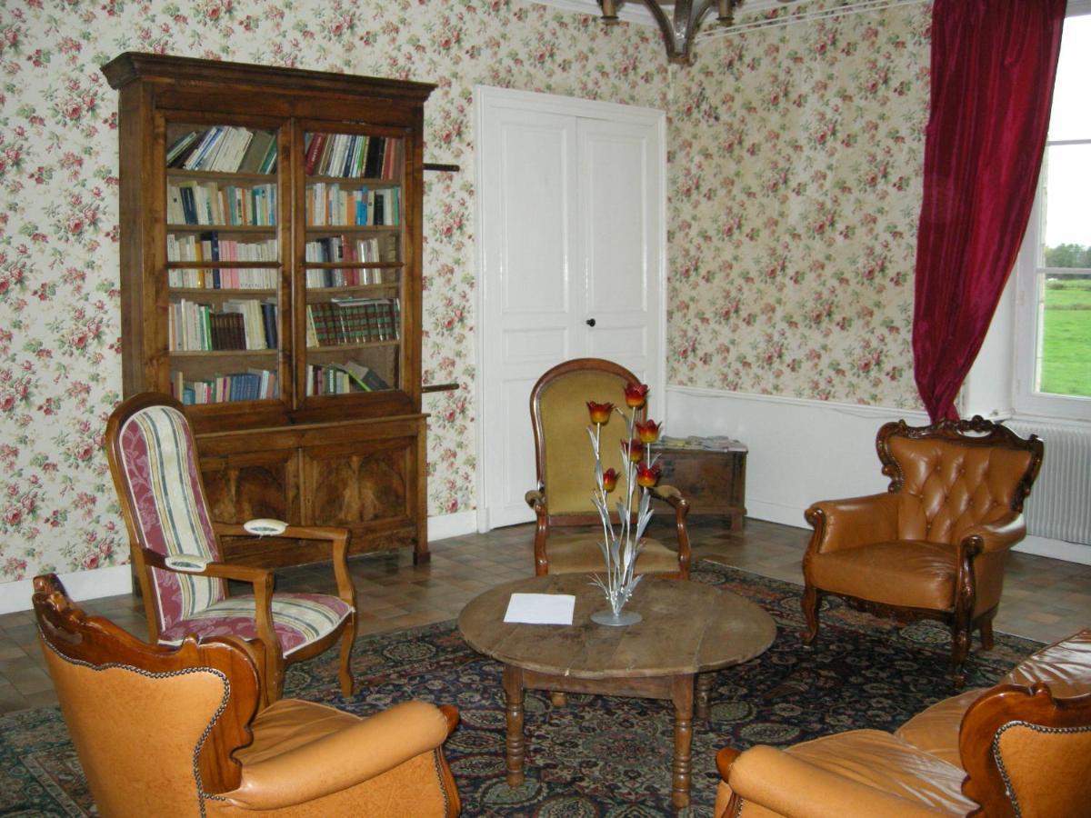 Chateau De Chavannes Tresnay Buitenkant foto